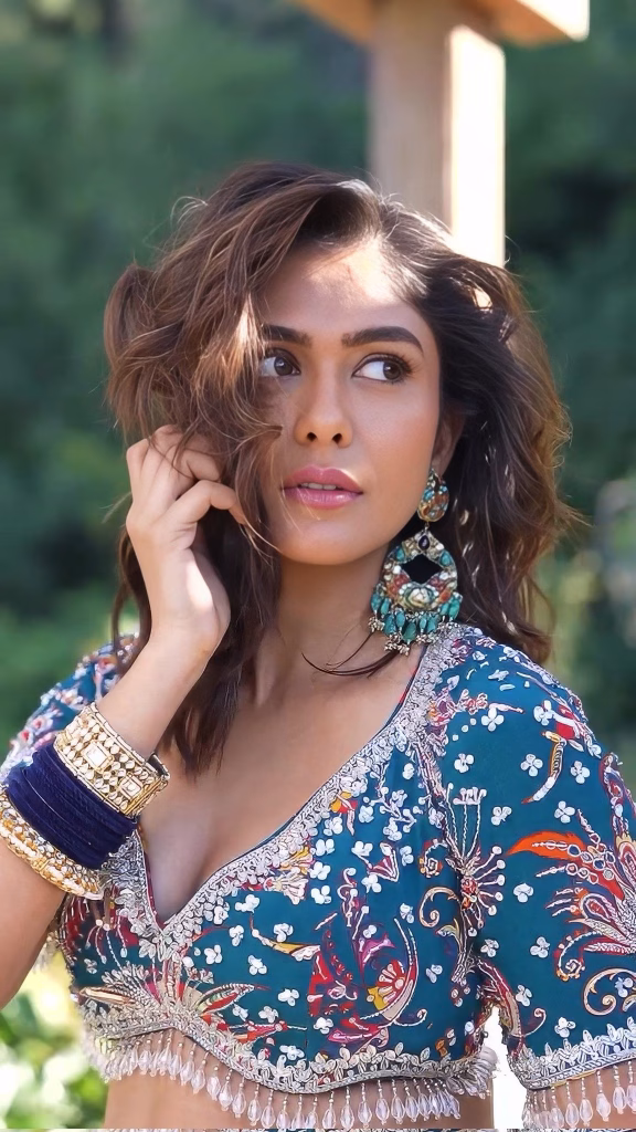 Mrunal Thakur