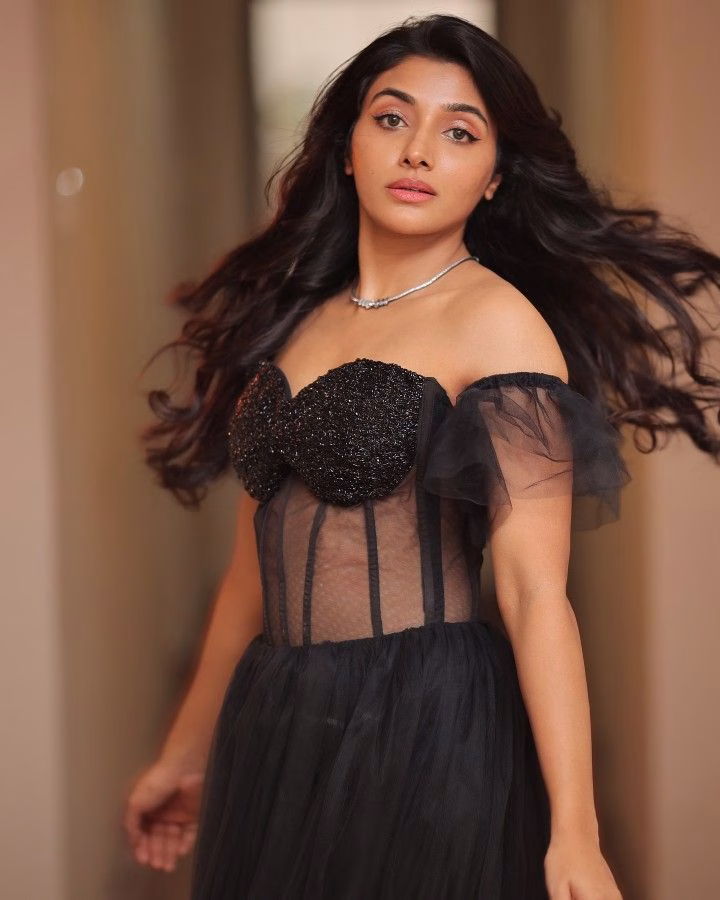 Mirna Menon