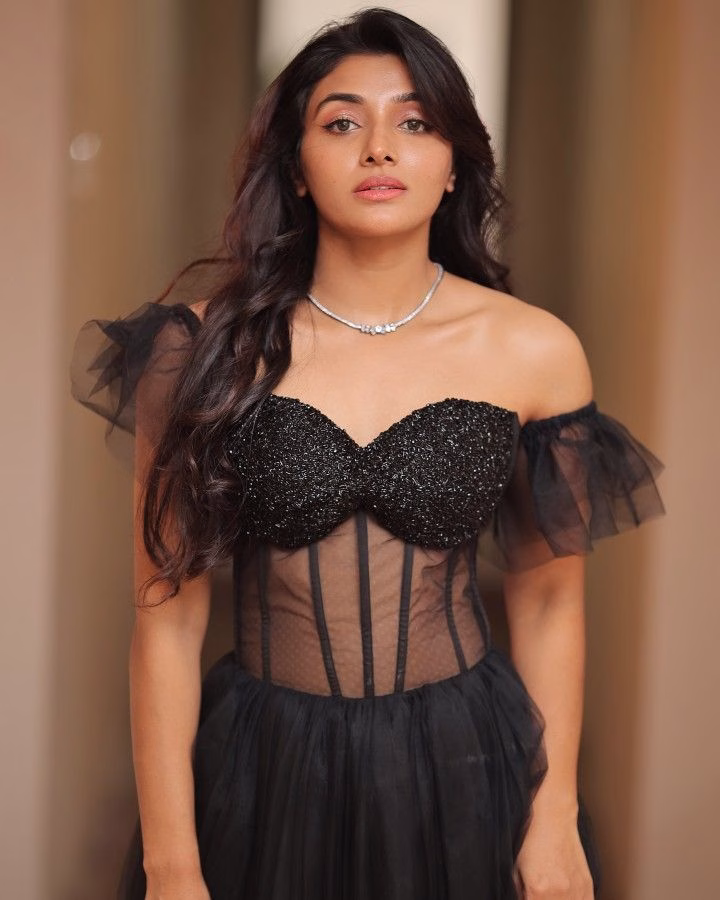Mirna Menon