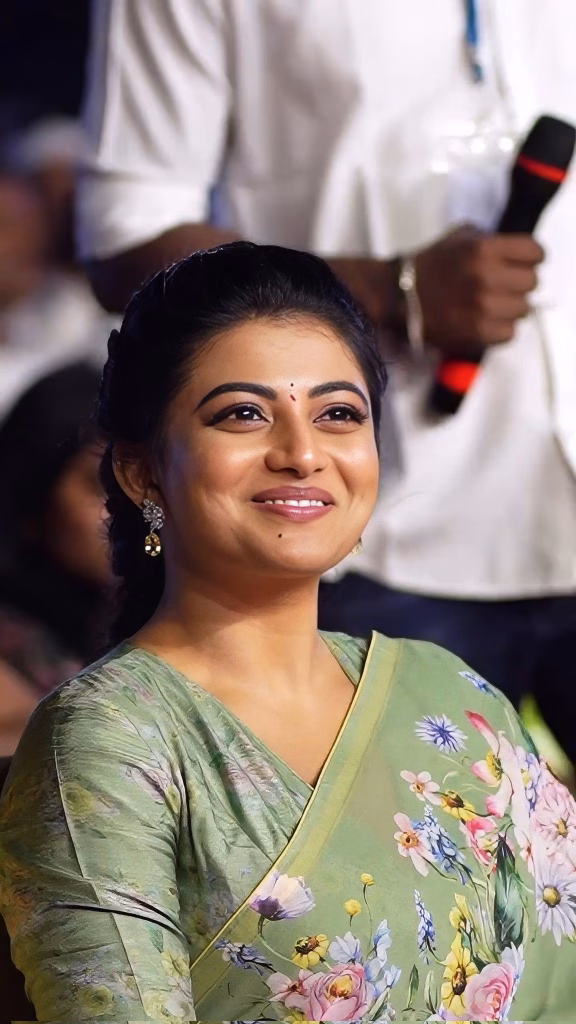 Anandhi