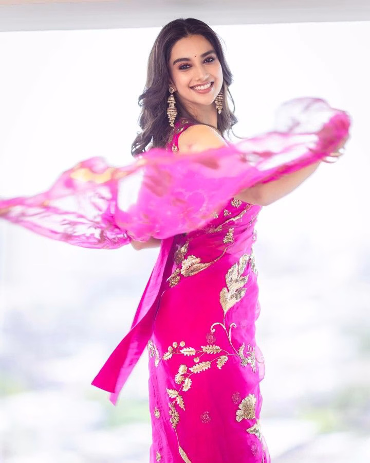 Meenakshi Chaudhary