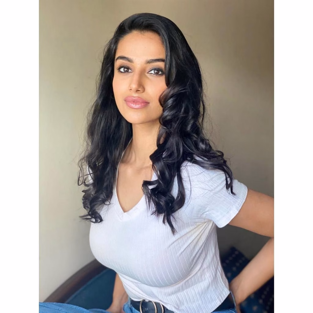 Meenakshi Chaudhary