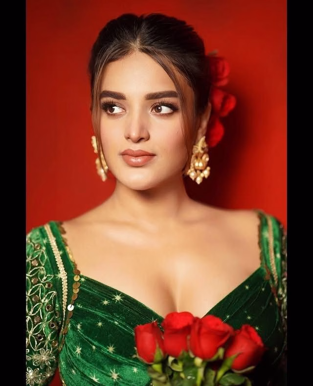 Nidhhi Agerwal