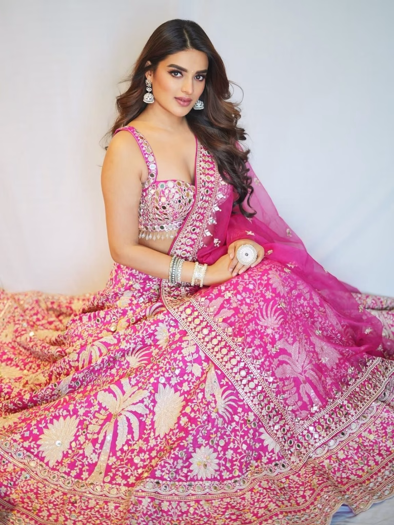 Nidhhi Agerwal