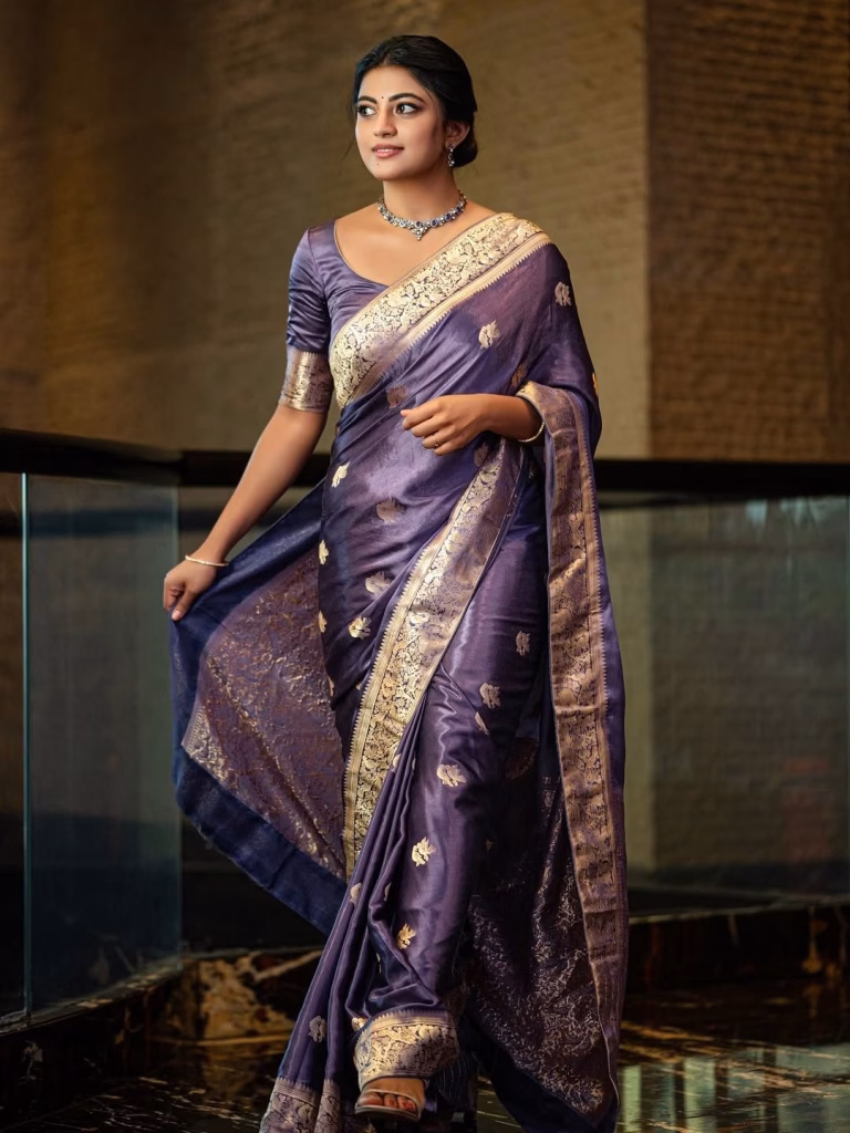 Anandhi