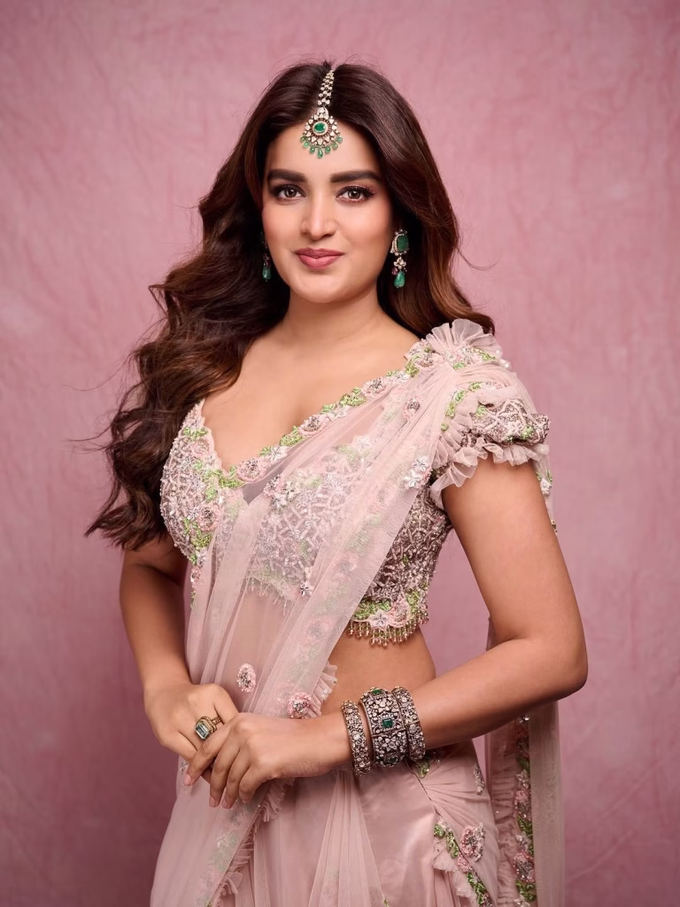 Nidhhi Agerwal