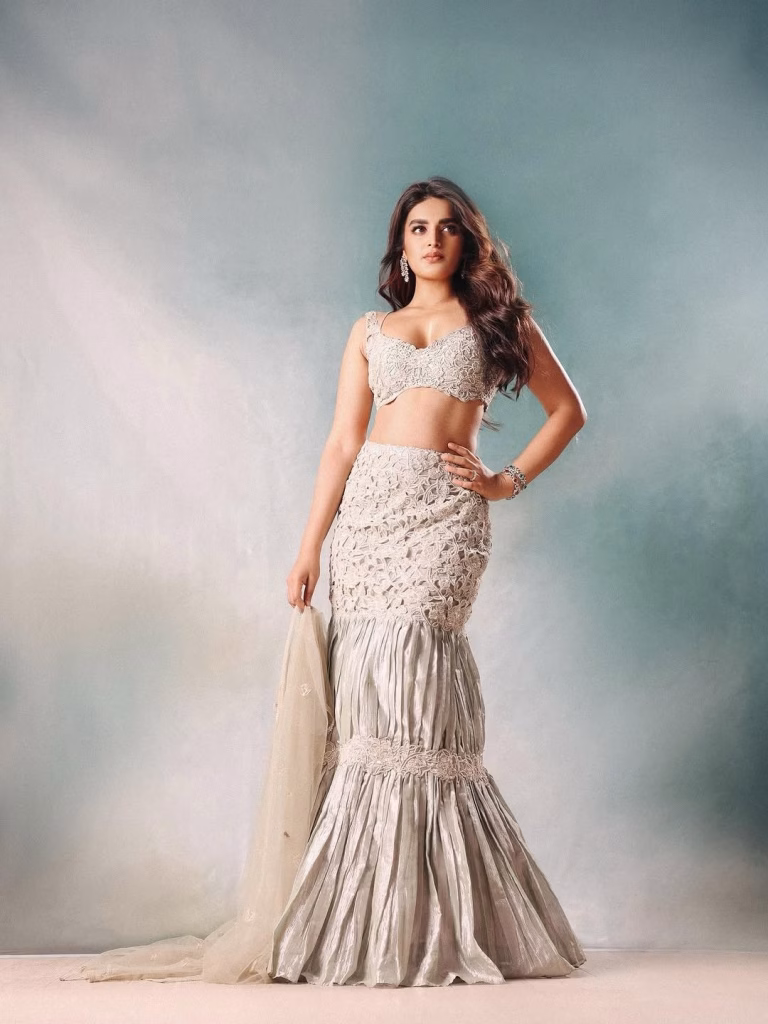 Nidhhi Agerwal