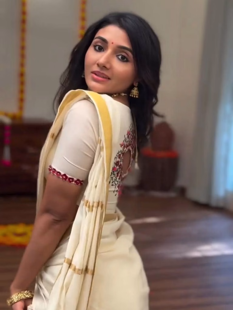 Mirna Menon
