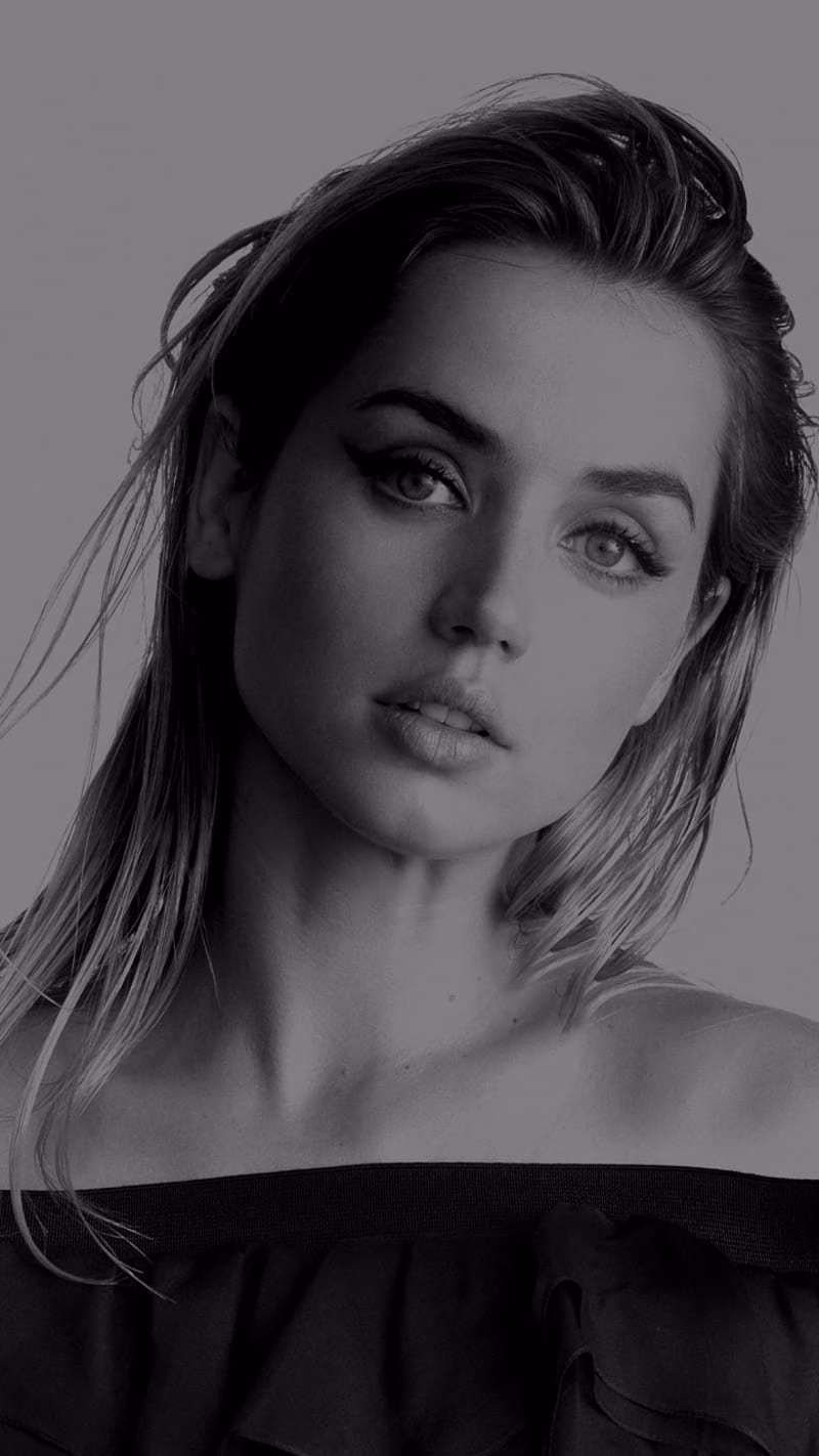 HD-wallpaper-ana-de-armas-phone
