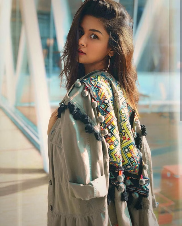 HD-wallpaper-avneet-kaur-sareee