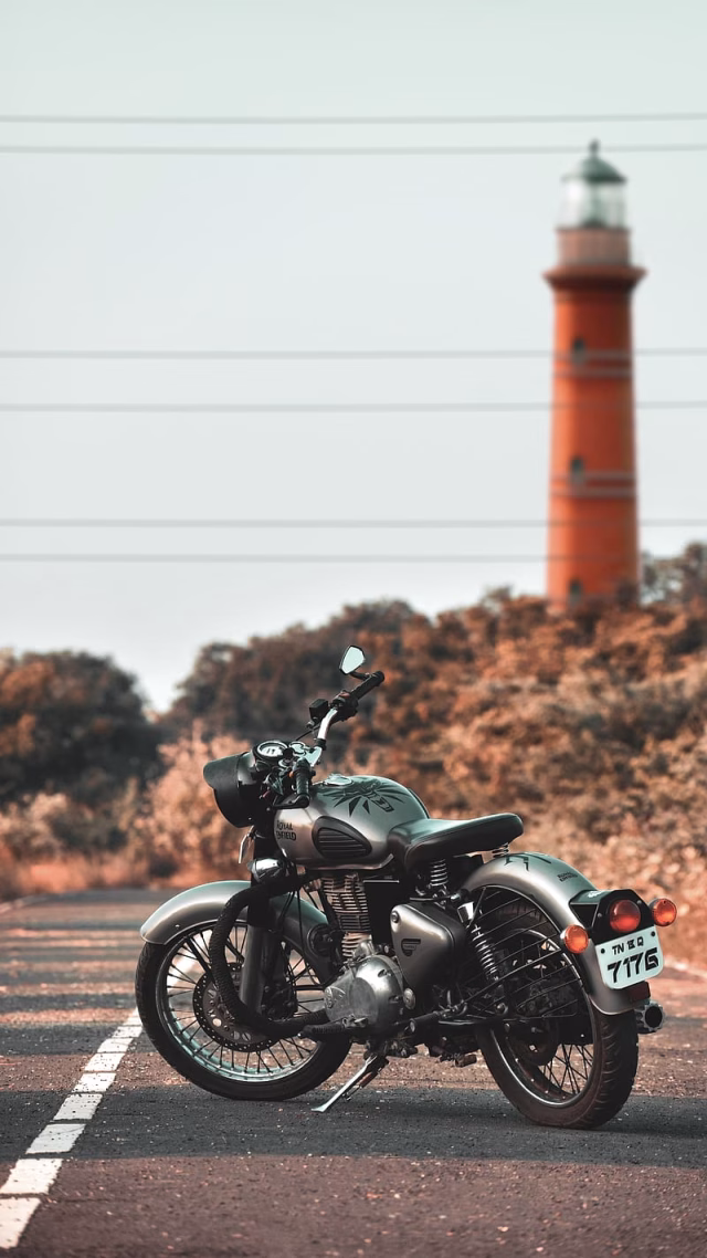 HD-wallpaper-bullet-gadi-grey-bike-royal-enfield-gun-metal-grey