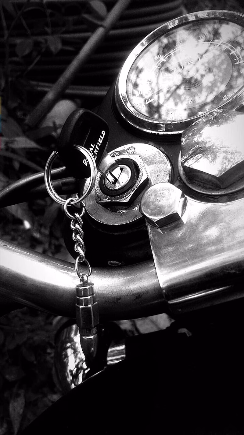 HD-wallpaper-bullet-key-royal-enfield