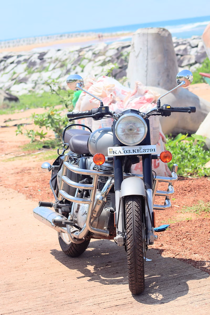 HD-wallpaper-bullet-motorcycle-royal-enfield