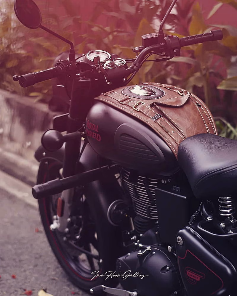 HD-wallpaper-bullet-royal-enfield-bike-king-lion