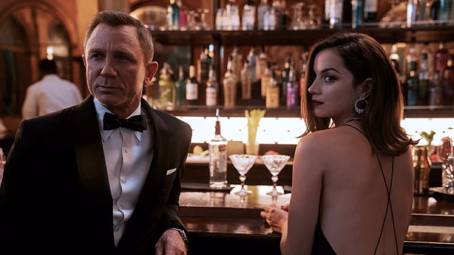 HD-wallpaper-daniel-craig-ana-de-armas-no-time-to-die
