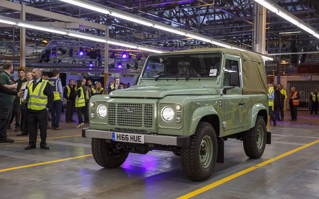 HD-wallpaper-defender-land-rover-2015-suv