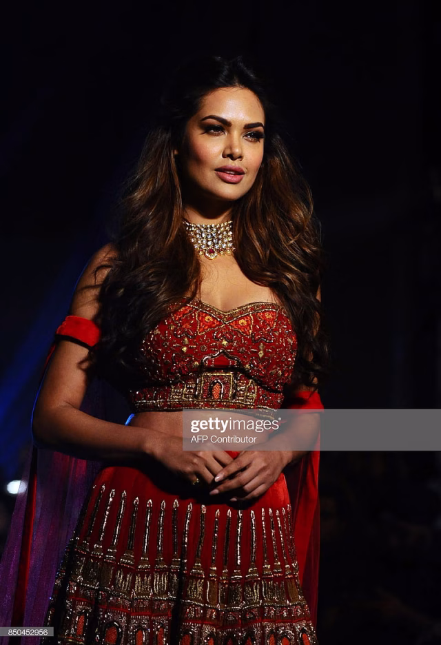 HD-wallpaper-esha-gupta-actress-bollywood-12