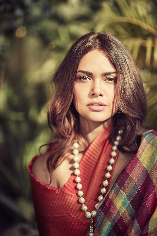 HD-wallpaper-esha-gupta-actress-bollywood-6