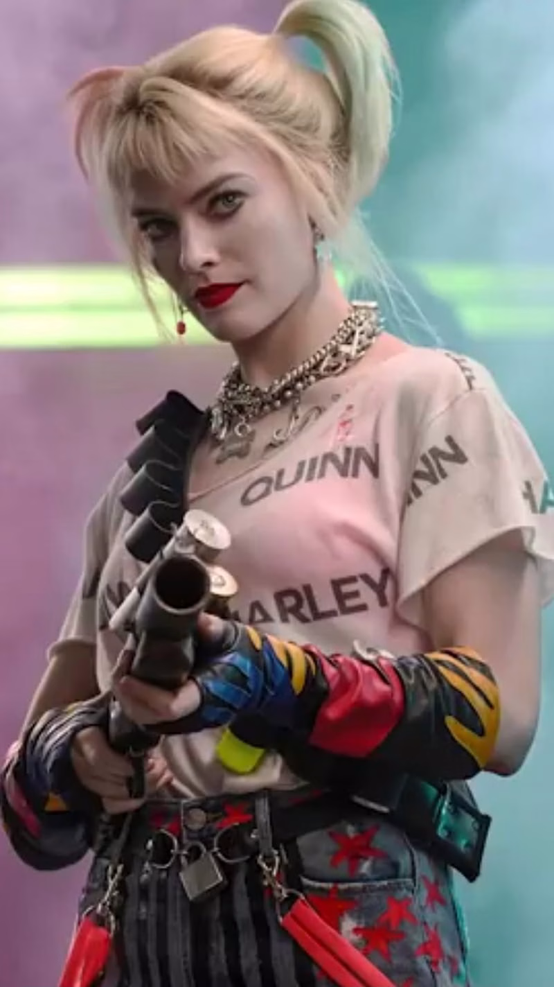 HD-wallpaper-harley-quinn-birds-of-prey-dc-comics-margot-robbie-movie-suicide-squad