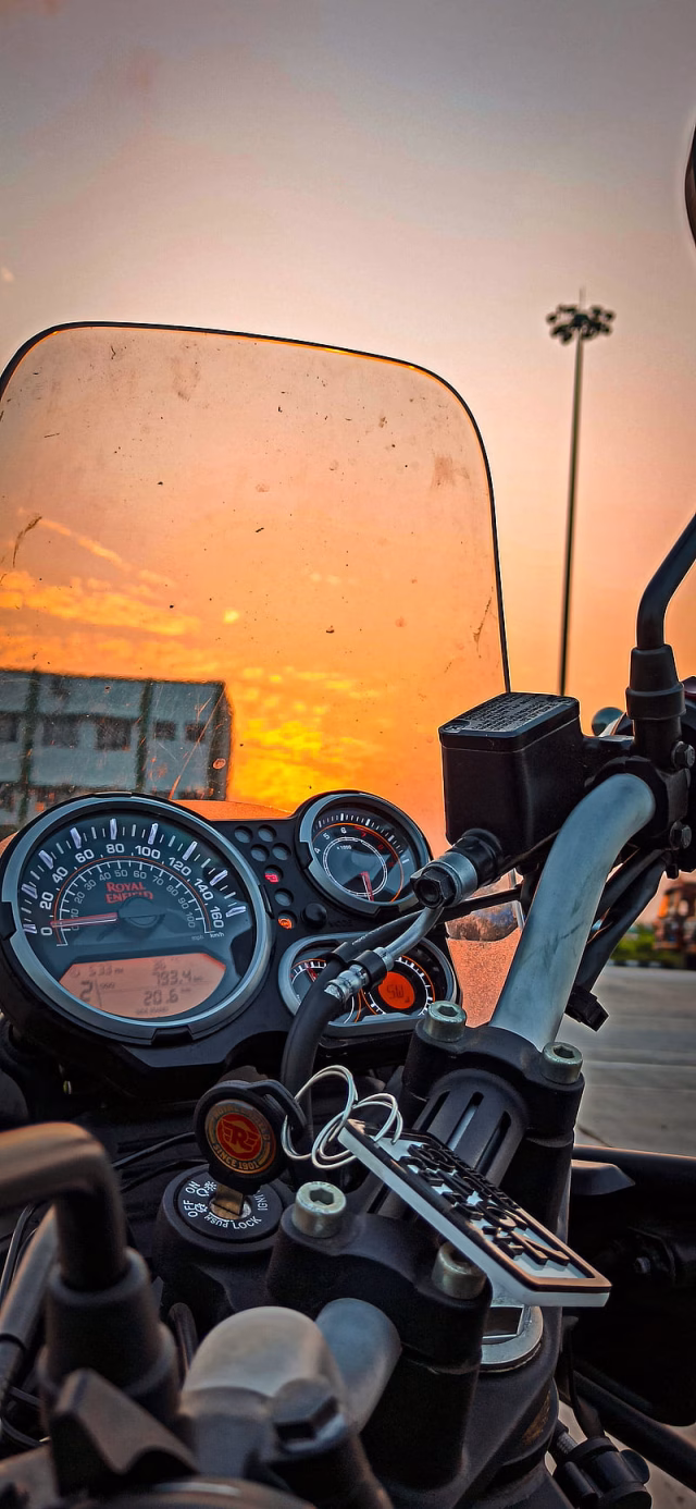 HD-wallpaper-himalayan-bike-410cc-adventures-royal-enfield-sky-speedometer-sunrise-windshield