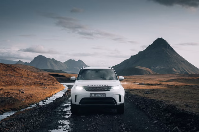 HD-wallpaper-land-rover-discovery-land-rover-car-suv-white-front-view