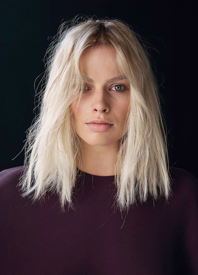 HD-wallpaper-margot-robbie-women-actress-blonde-blue-eyes-face-gradient
