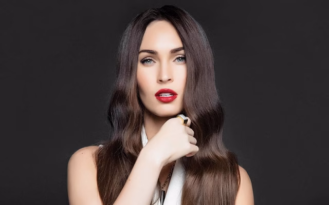 HD-wallpaper-megan-fox-beautiful-brunette-american-actress-portrait-make-up-for-brunettes
