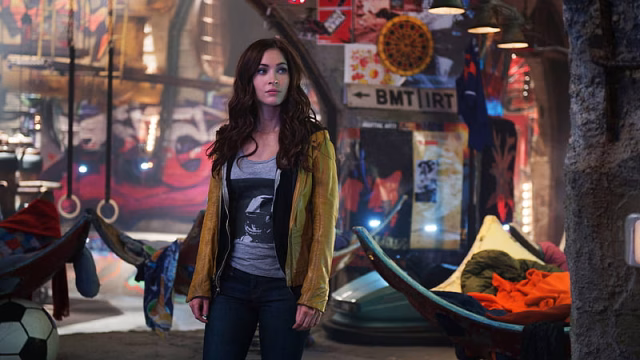 HD-wallpaper-megan-fox-in-tmnt-2-teenage-mutant-ninja-turtles-megan-fox-movies-2016-movies