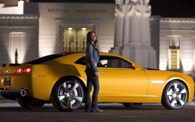 HD-wallpaper-megan-fox-in-transformers-magan-camaro-fox-transformers