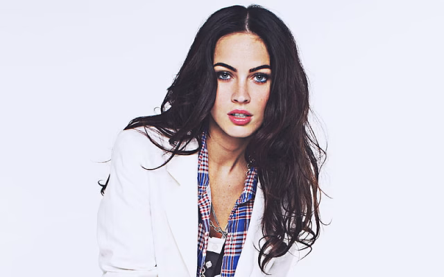 HD-wallpaper-megan-fox-r-american-celebrity-hollywood-beauty-megan-denise-fox-american-actress-megan-fox-hoot