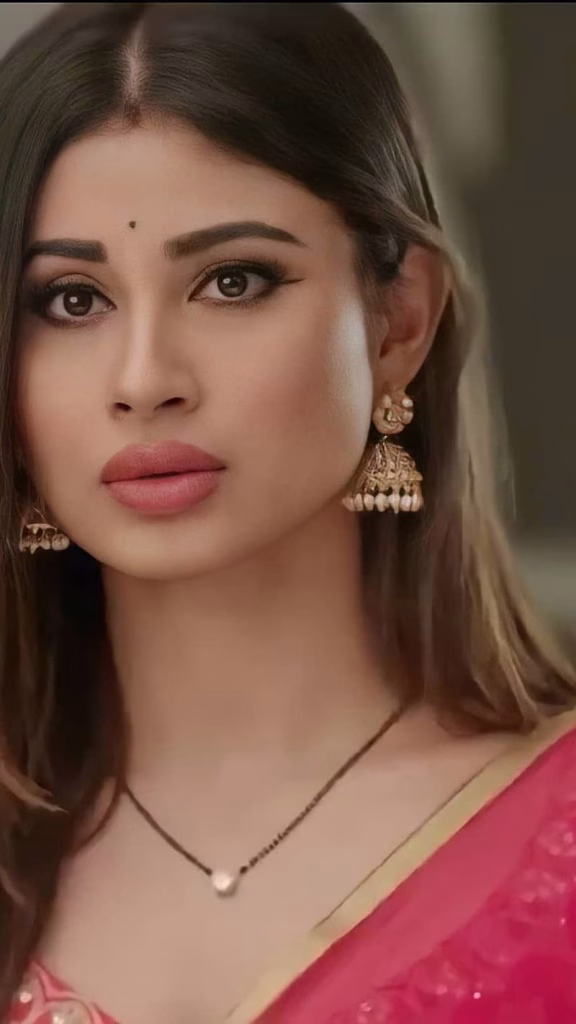 Mouni Roy
