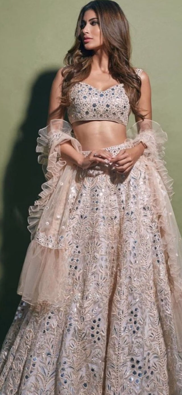 HD-wallpaper-mouni-roy-beautiful-bollywood-19