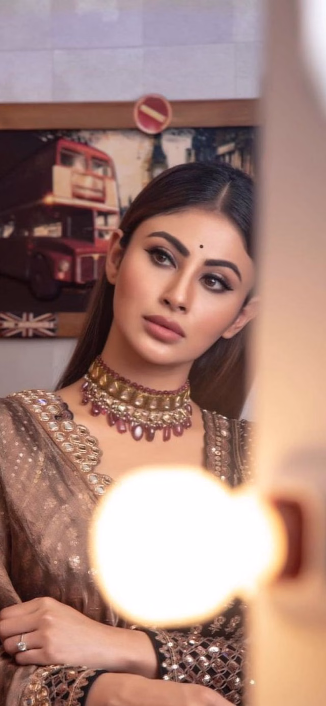 HD-wallpaper-mouni-roy-beautiful-bollywood-42