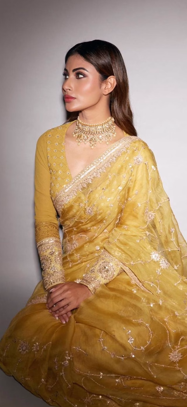 HD-wallpaper-mouni-roy-beautiful-bollywood-63