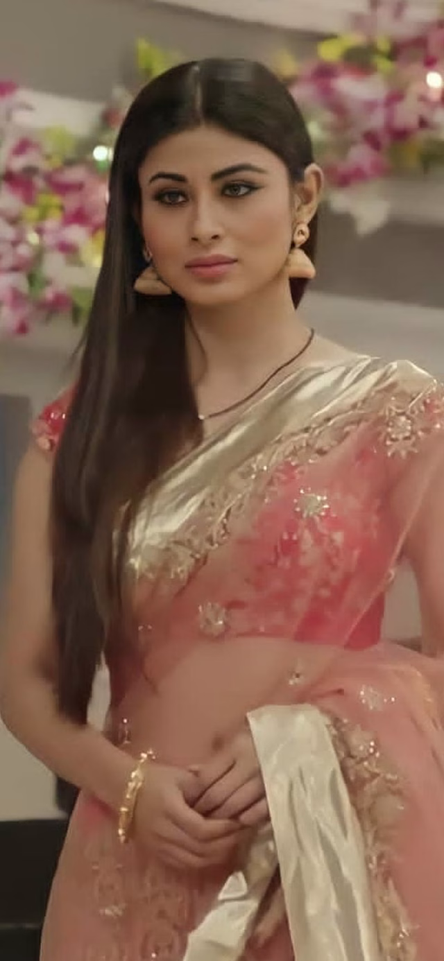 HD-wallpaper-mouni-roy-beautiful-bollywood-tollywood-6