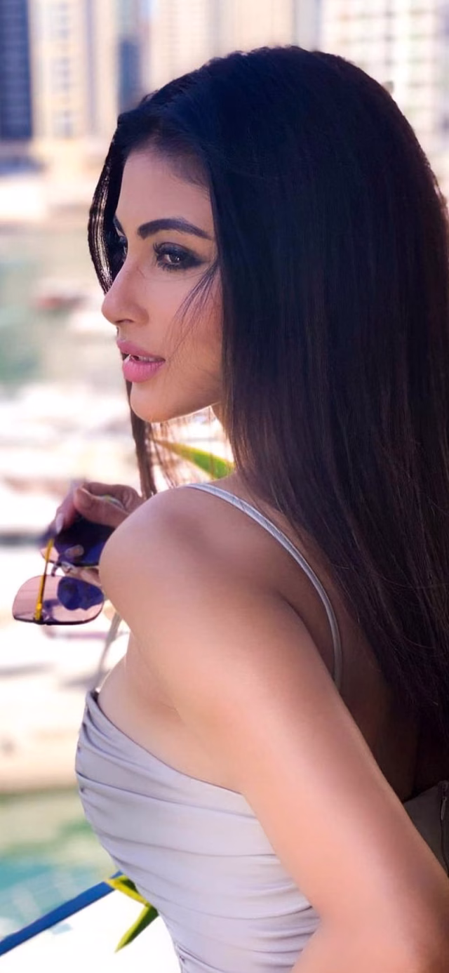 HD-wallpaper-mouni-roy-beautiful-bollywood-white