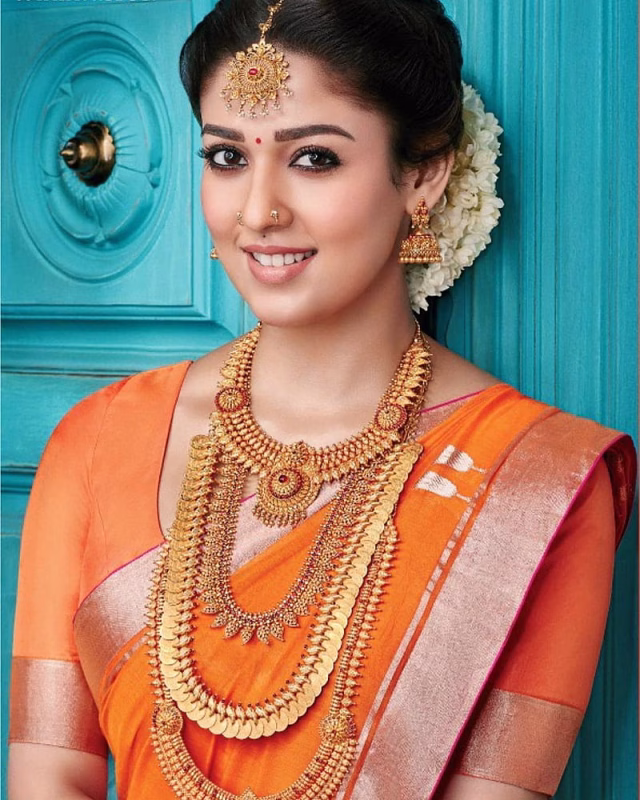 HD-wallpaper-nayanthara-heroine-kerala-kollywood-mallu-saree-superstar-tamilnadu-tollywood-traditional