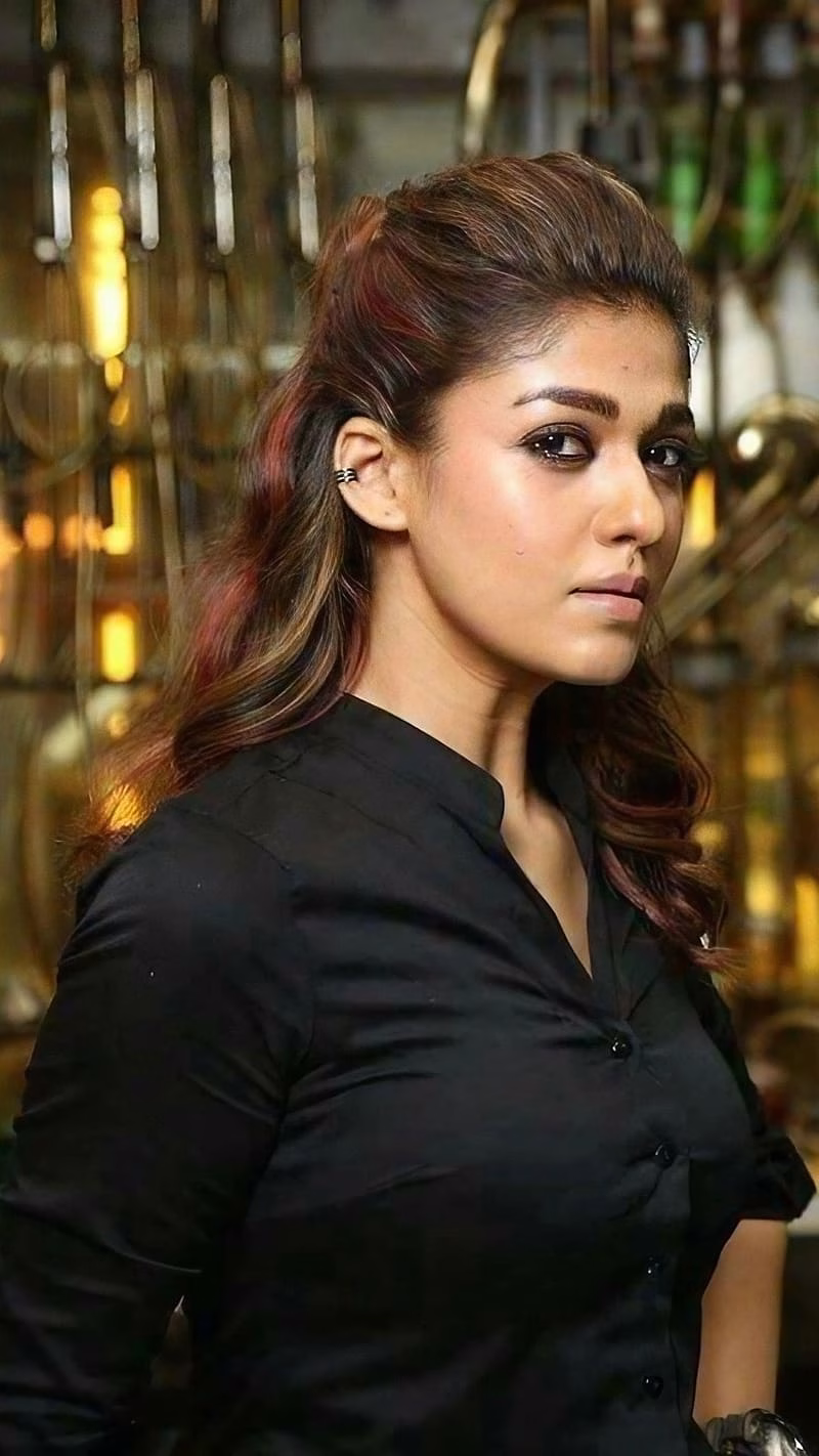 HD-wallpaper-nayanthara-intense-look-indian-actress-lady-superstar