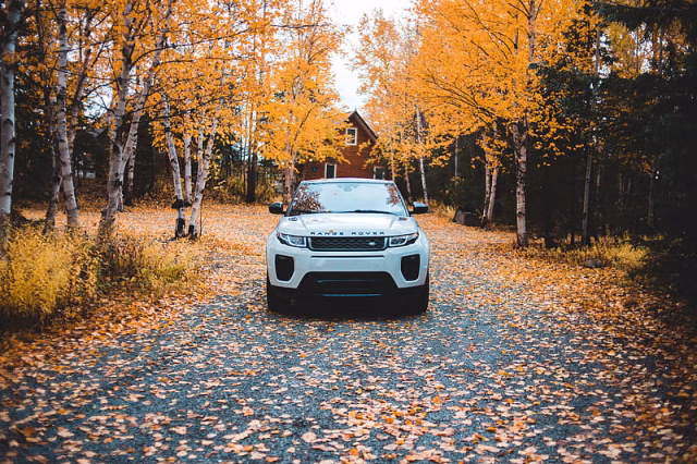 HD-wallpaper-range-rover-land-rover-suv-autumn-front-view