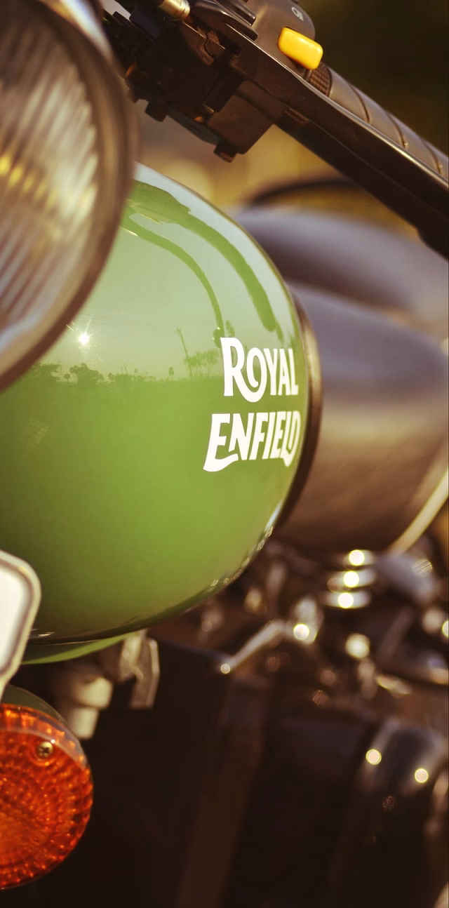HD-wallpaper-royal-enfield-battlefield-bullet-green-re-tank