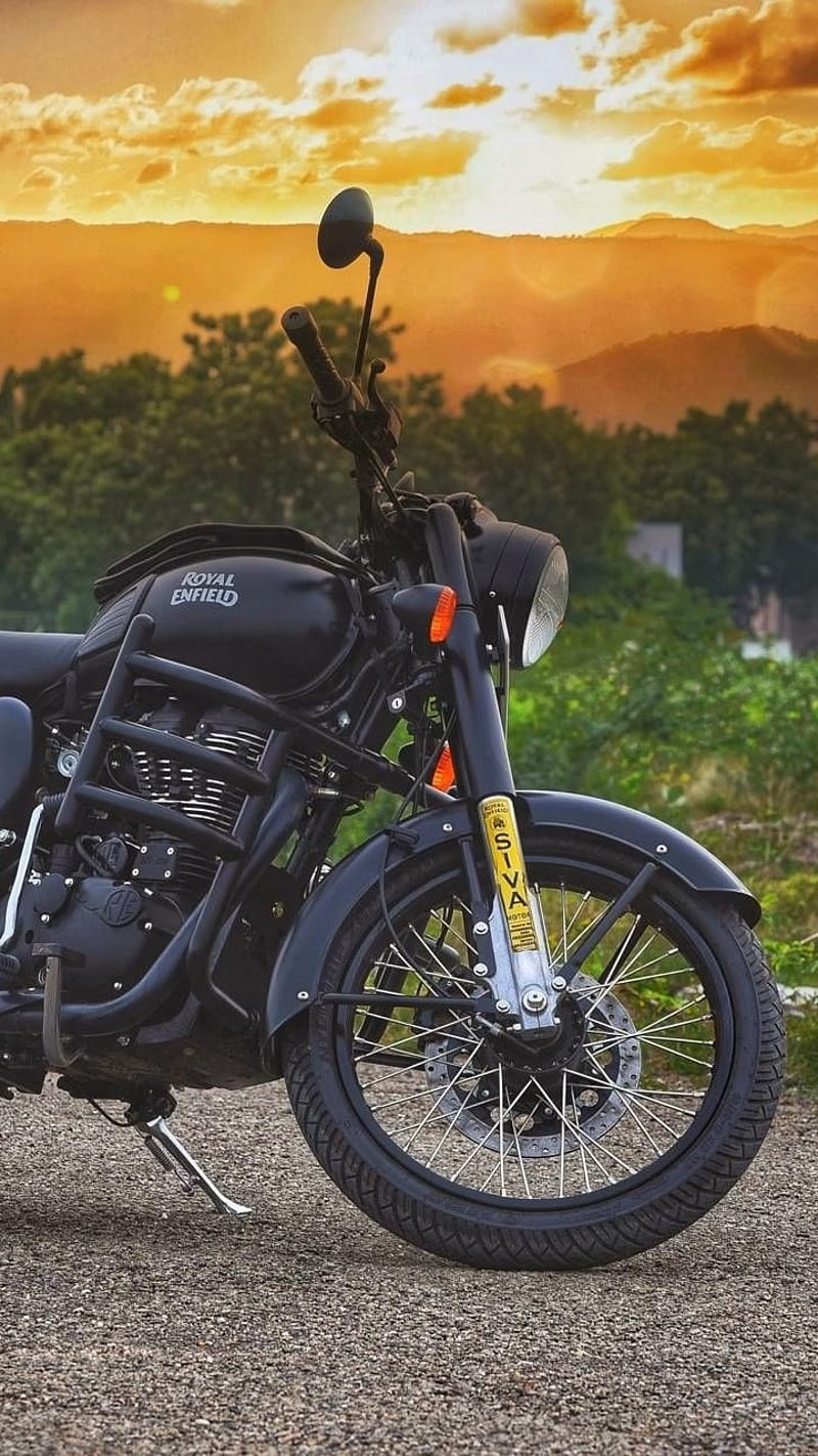 HD-wallpaper-royal-enfield-bullet-black-royal-enfield-bullet-black