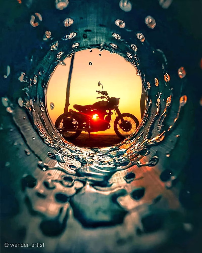 HD-wallpaper-royal-enfield-bullet-halloween-nature-super