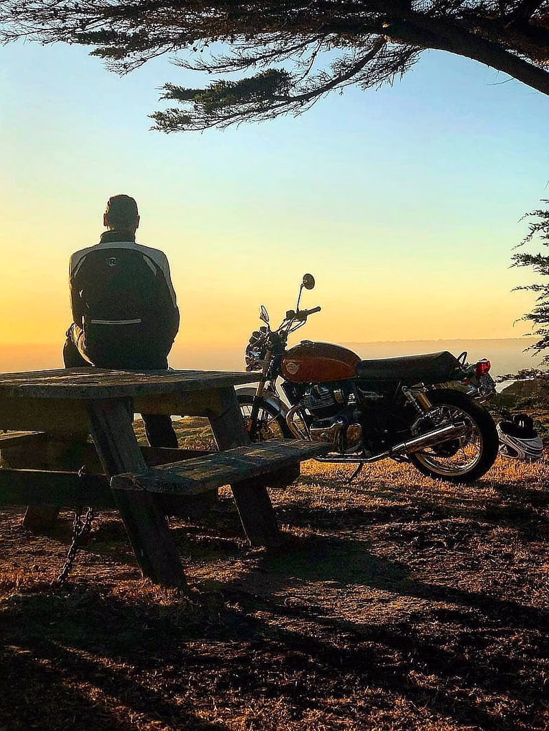 HD-wallpaper-royal-enfield-gt-continental-classic-350-500-650-interceptor-harley-davidson