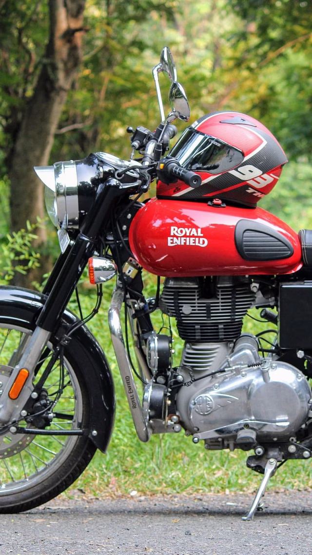 HD-wallpaper-royal-enfield-live-redditch-red-classic-350-redditch-red-classic-350-bike