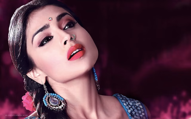 HD-wallpaper-shriya-saran-2-shriya-saran-indian-celebrities-girls-desi-girls