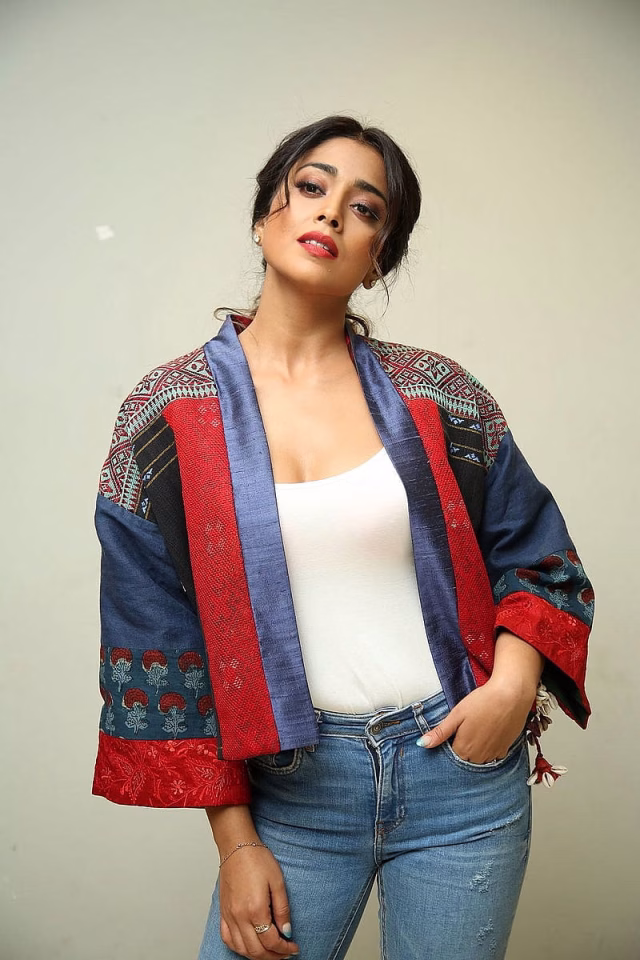 HD-wallpaper-shriya-saran-actress-tamil-kollywood-bollywood-telugu
