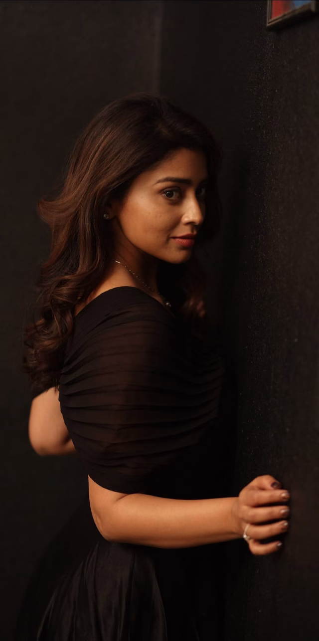 HD-wallpaper-shriya-saran-shriya-shriya-saran-tollywood