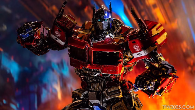 HD-wallpaper-threezero-transformers-bumblebee-premium-optimus-prime-gallery-transformers-news-optimus-bumblebee-movie