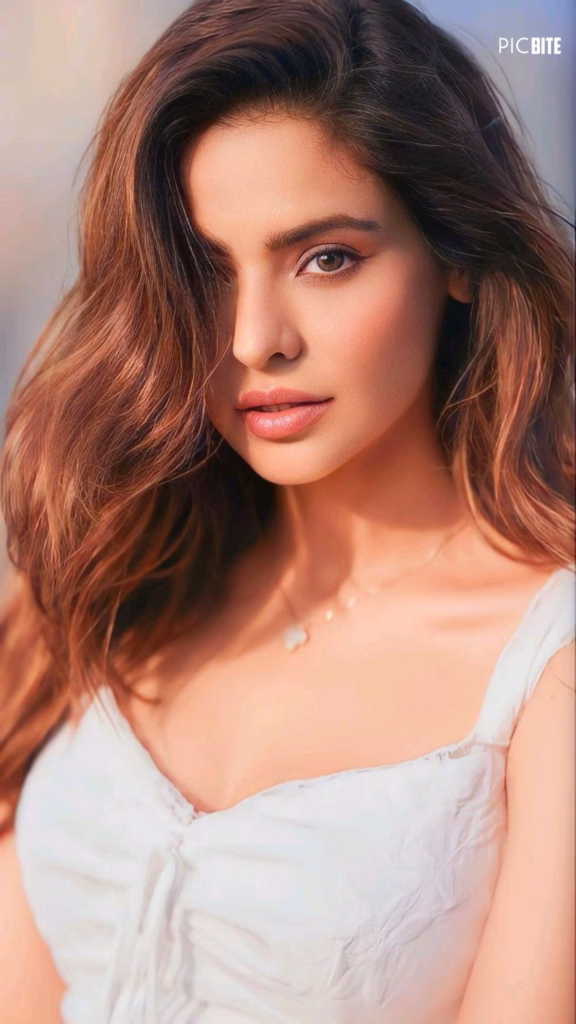 Aamna Sharif