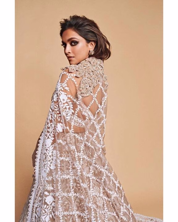 deepika-15